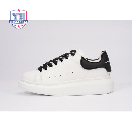 Alexander McQueen Oversized Black SIZE: 35-45