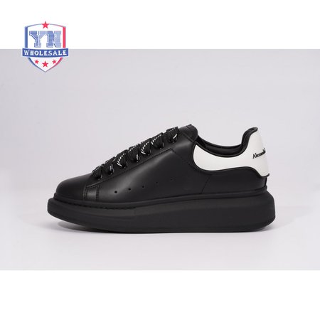 Alexander McQueen Oversized Black white SIZE: 35-45