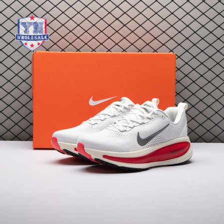Nike Vomero 18 Platinum Tint Siren Red Light Smoke Grey Metallic Pewter HM6803-001 Unisex